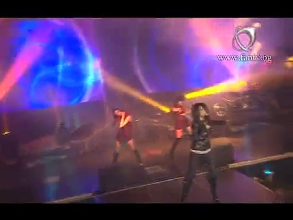Veronika - Priemam komplimenti Live www.GocmenArsivi.com