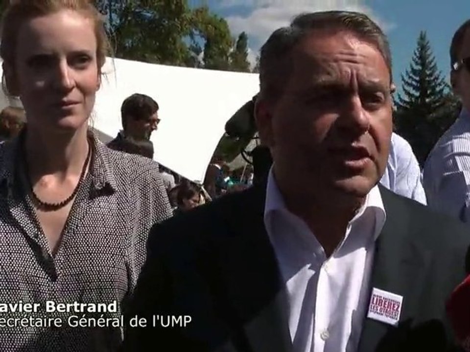 UMP Campus 2010 : Itw Xavier Bertrand