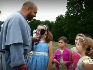 Roving Reporter #115: N.O.M. The Fruit Between a Man and a