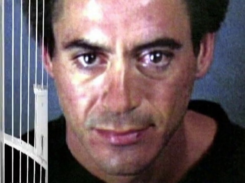 SNTV - Exklusiv! Au weia: Star-Polizeifotos