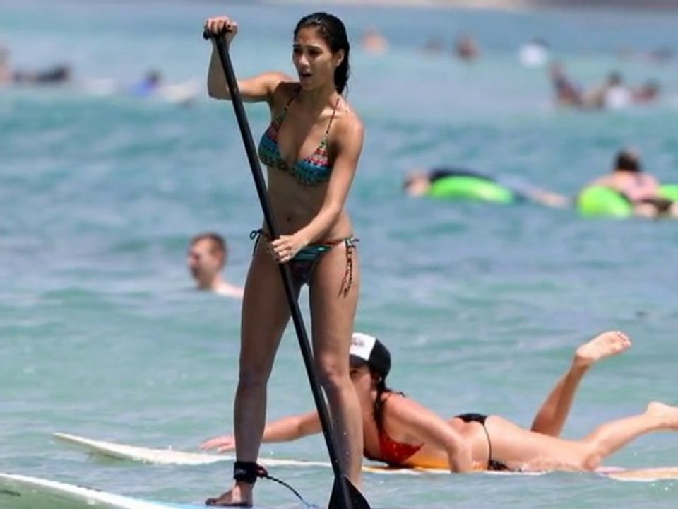 SNTV - Exklusiv: Stars am Strand