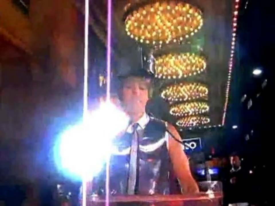 SNTV - Exklusiv: Brüno Premieren