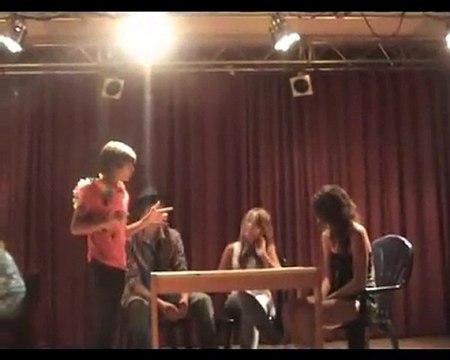 Sketch des restaurants : le restaurant antillais (Les Inconnus).