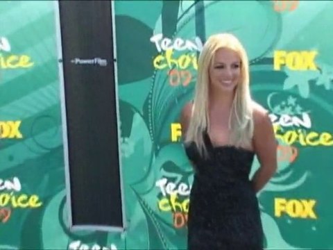 SNTV - Exklusiv: Wenn Stars jung heiraten