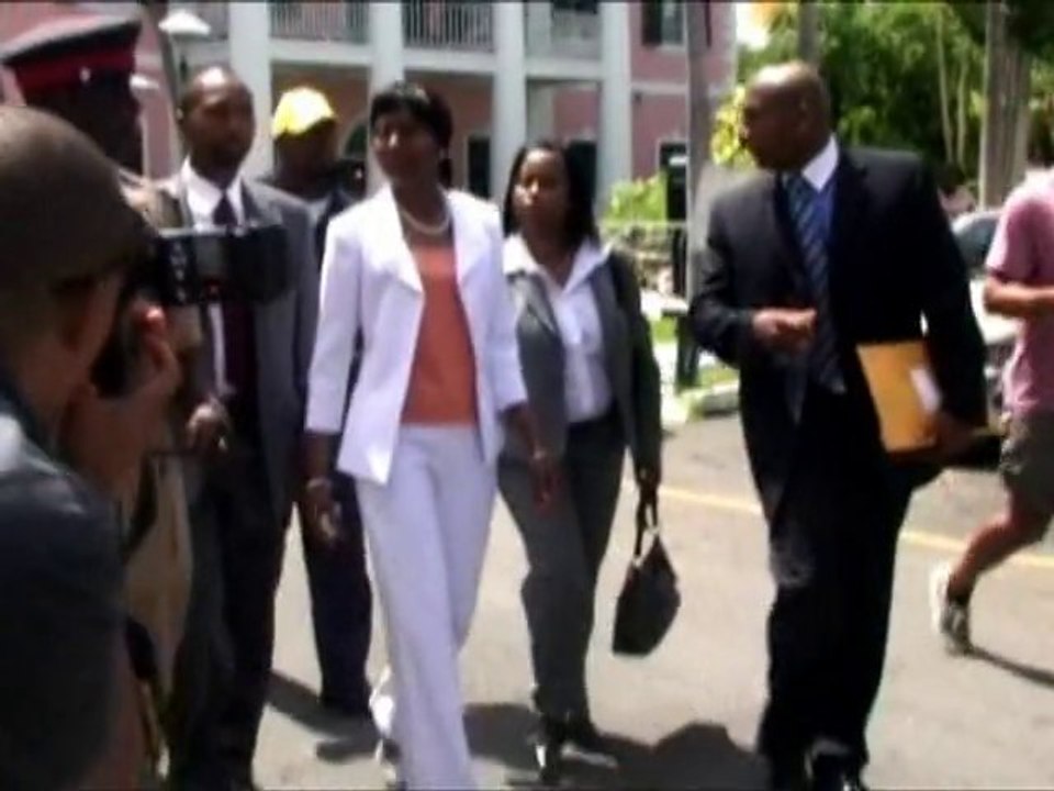 SNTV - Exklusiv: Neues im Travolta-Fall