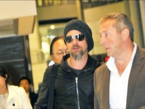 SNTV - Exklusiv: Brad Pitts Bart