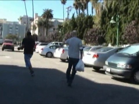 SNTV - Exklusiv: Bruce Willis, mal ganz nett