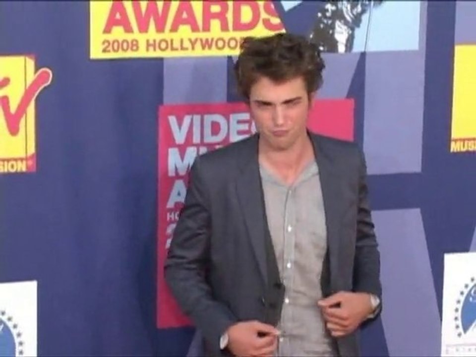 SNTV - Exklusiv: Ein Jahr RPattz