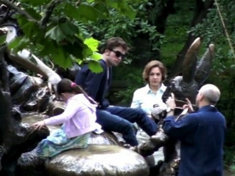 SNTV - Exklusiv: Neues von RPattz