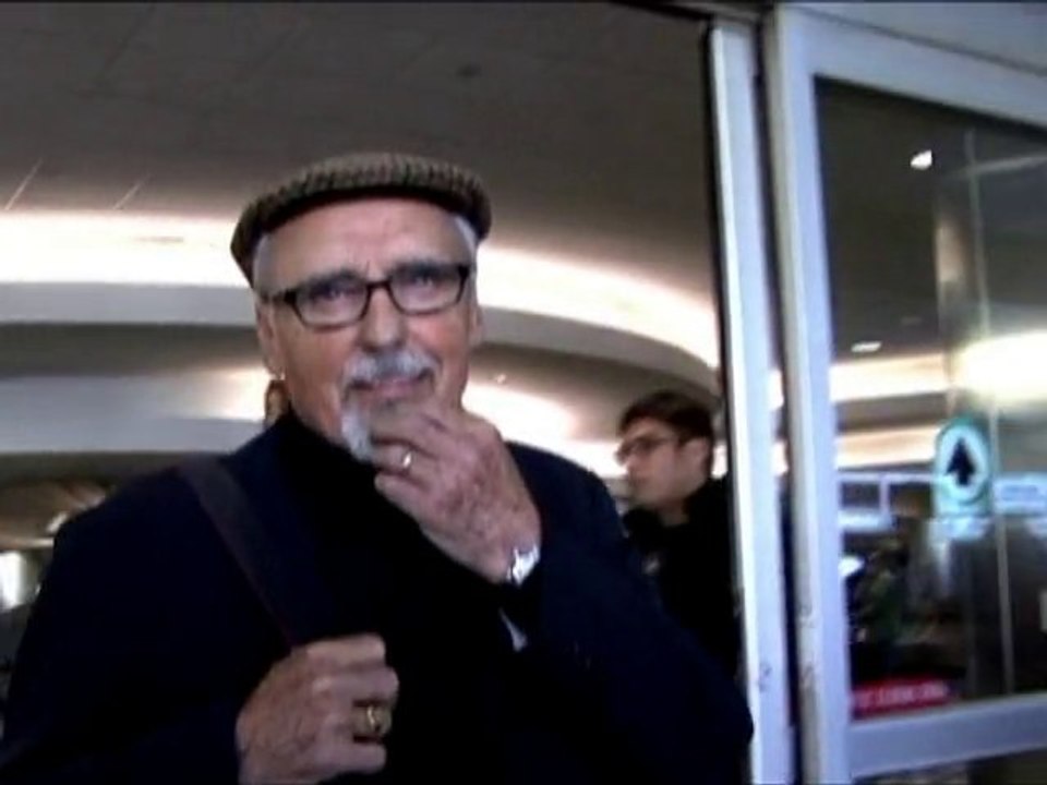 SNTV - Exklusiv: Dennis Hoppers Frau