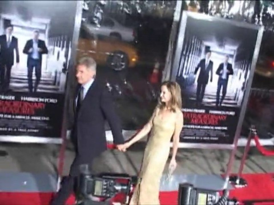 SNTV - Exklusiv: Simpson, ganz zugeknöpft