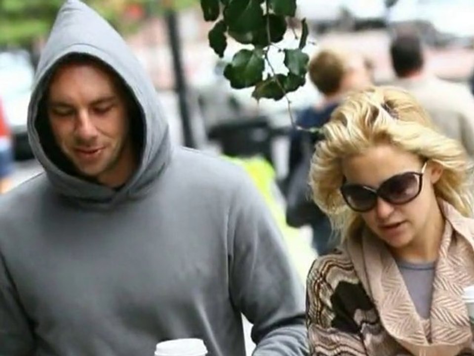 SNTV - Exklusiv: Starlets und ihre Männer