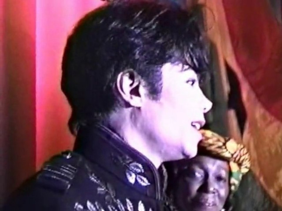 SNTV - Exklusiv: Jacksons Millionen-Deal