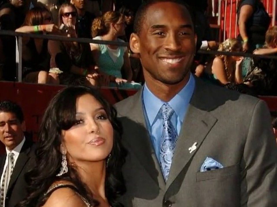 SNTV - Exklusiv: Elins neue Yacht