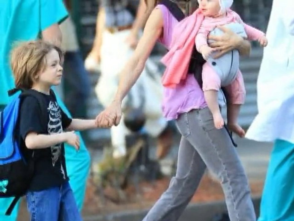 SNTV - Exklusiv: 'Mom in the City'