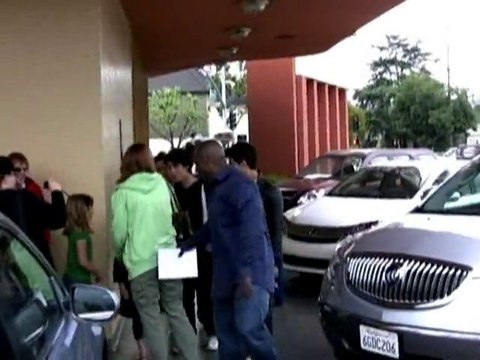 SNTV - Exklusiv: Jonas Brothers unterwegs