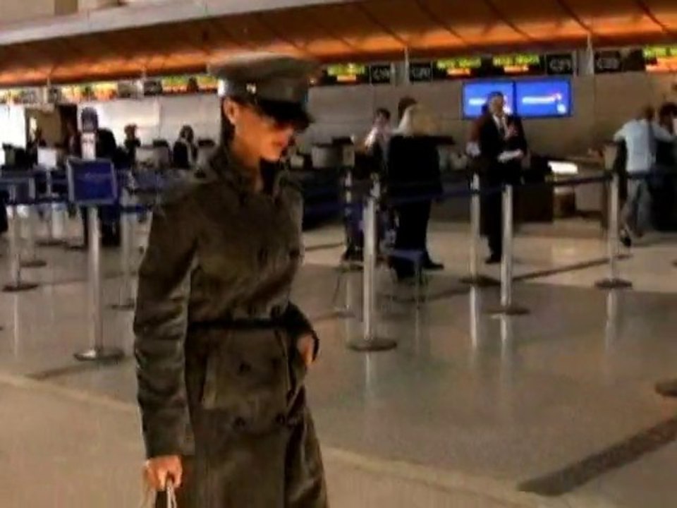 SNTV - Posh heißt zu Recht 'Posh'