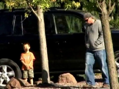 SNTV - Exklusiv: Kate Gosselin zuhause