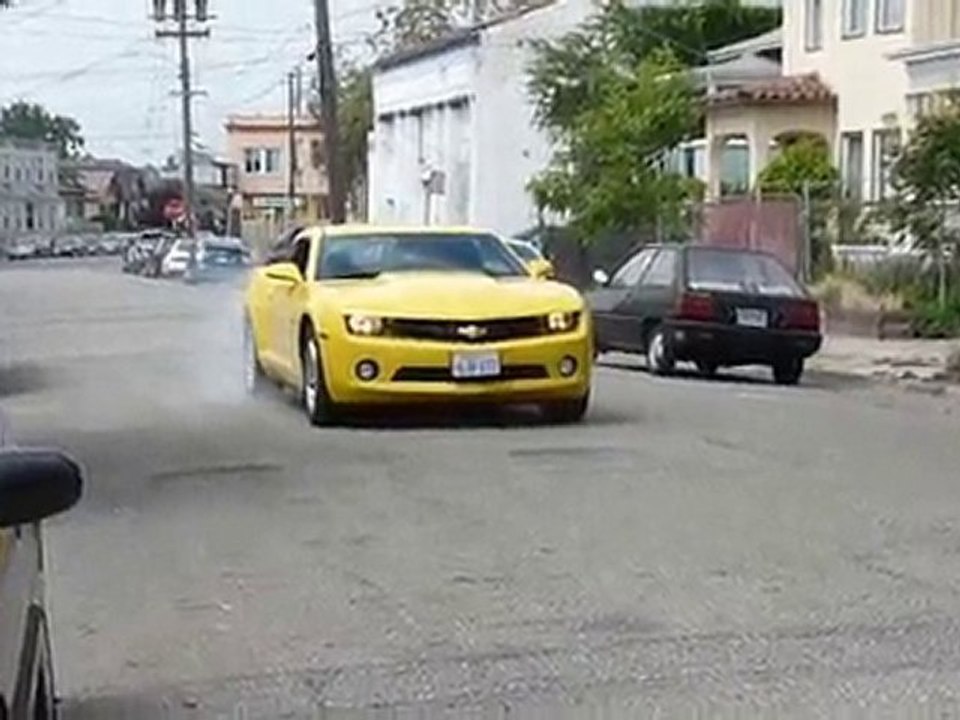 oakland crazy driving