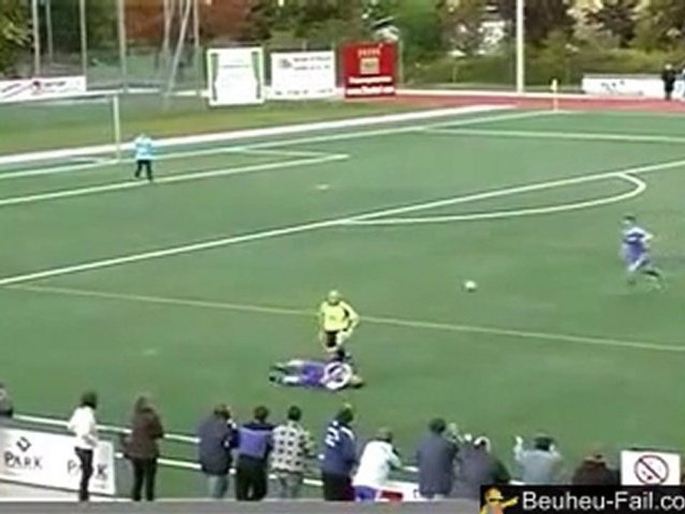 Shaolin soccer front kick
