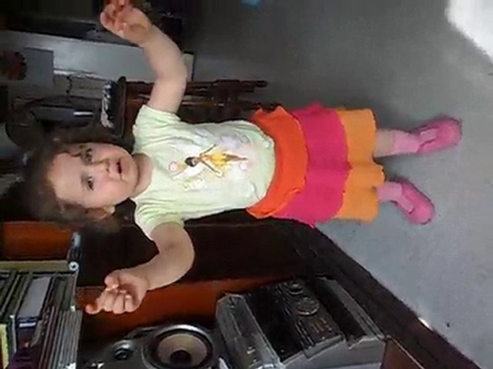 Assya danse Waka waka