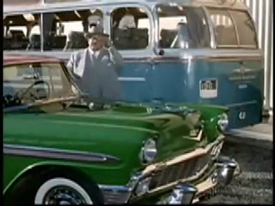 Jet 7 revisits «Mon Oncle»