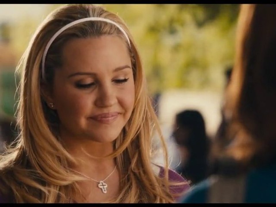 Emma Stone faces off with a "Mean Girl" in an EASY A Clip