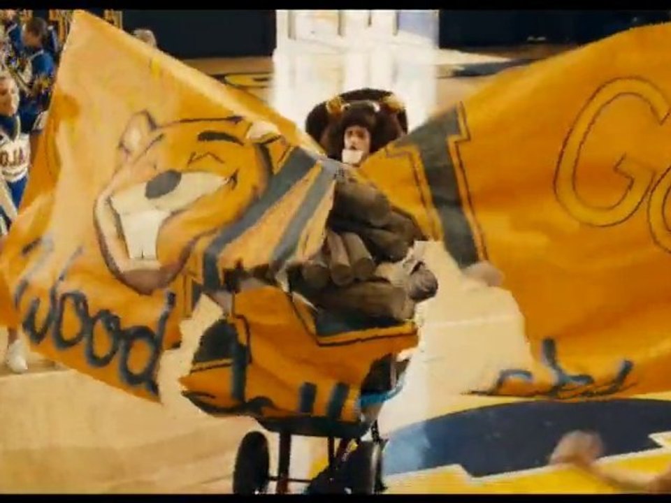 Emma Stone, Penn Badgley, & Aly Michalka in an EASY A Clip