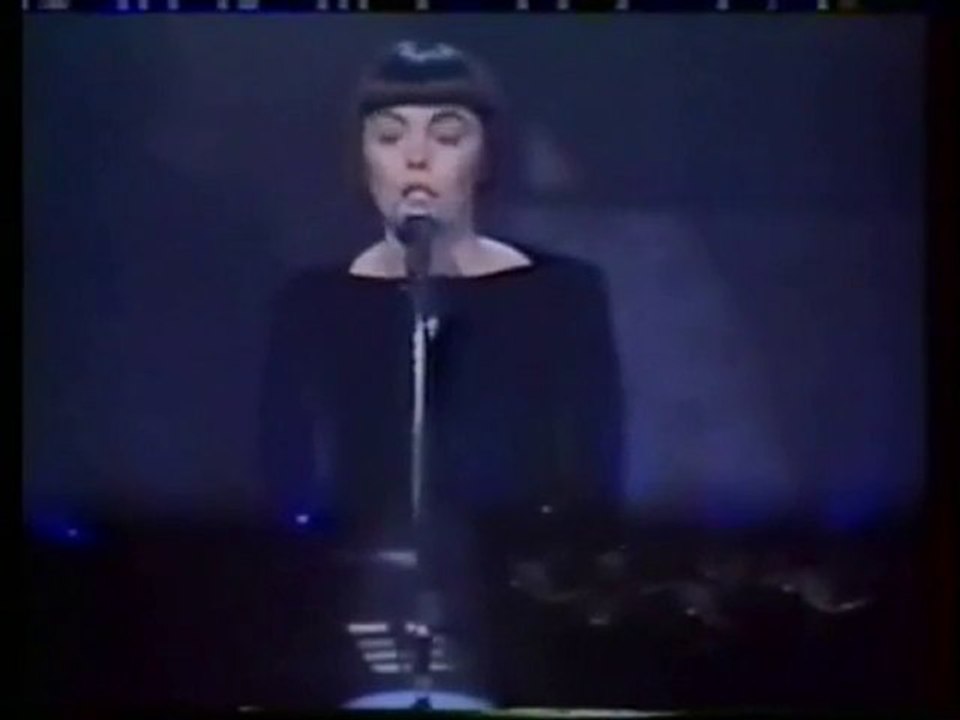 Mireille Mathieu les trois Cloches (the3 bells)