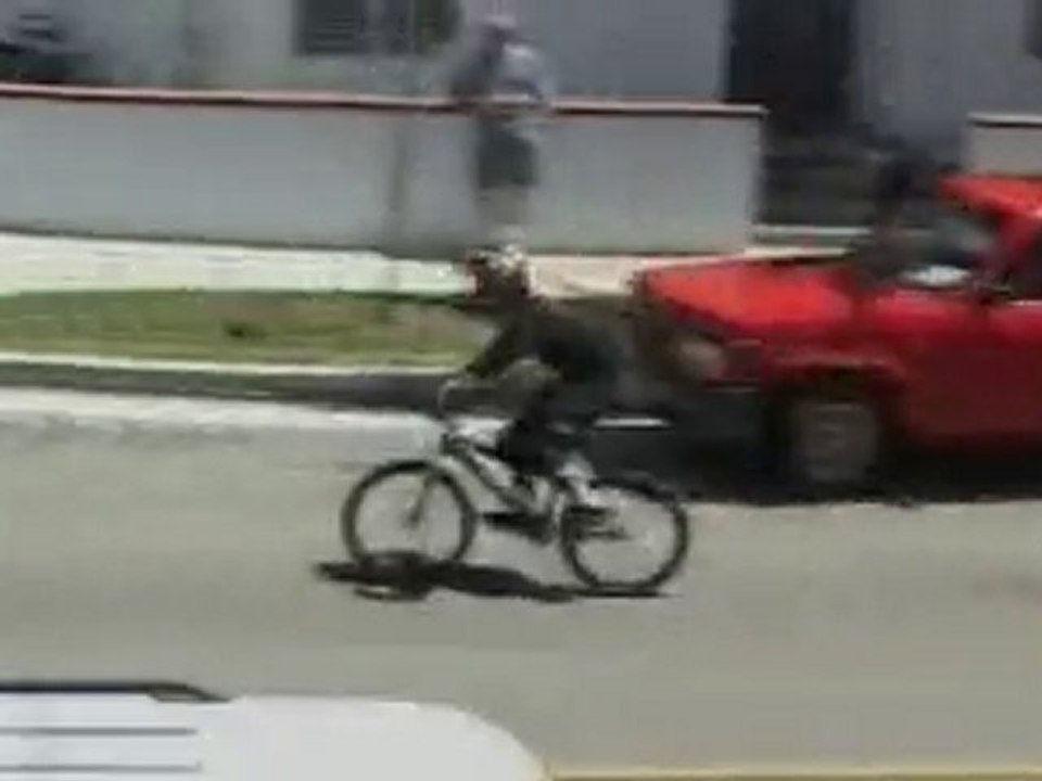 Funny videos - BMX suicide jump