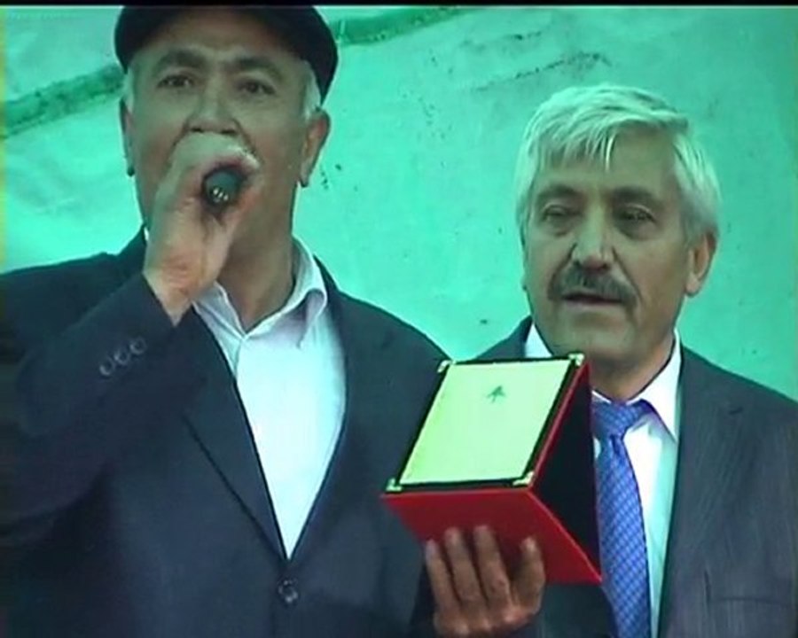 EYMÜR TV AĞCASU 2006 YILI PLAKET VERİLİŞİ