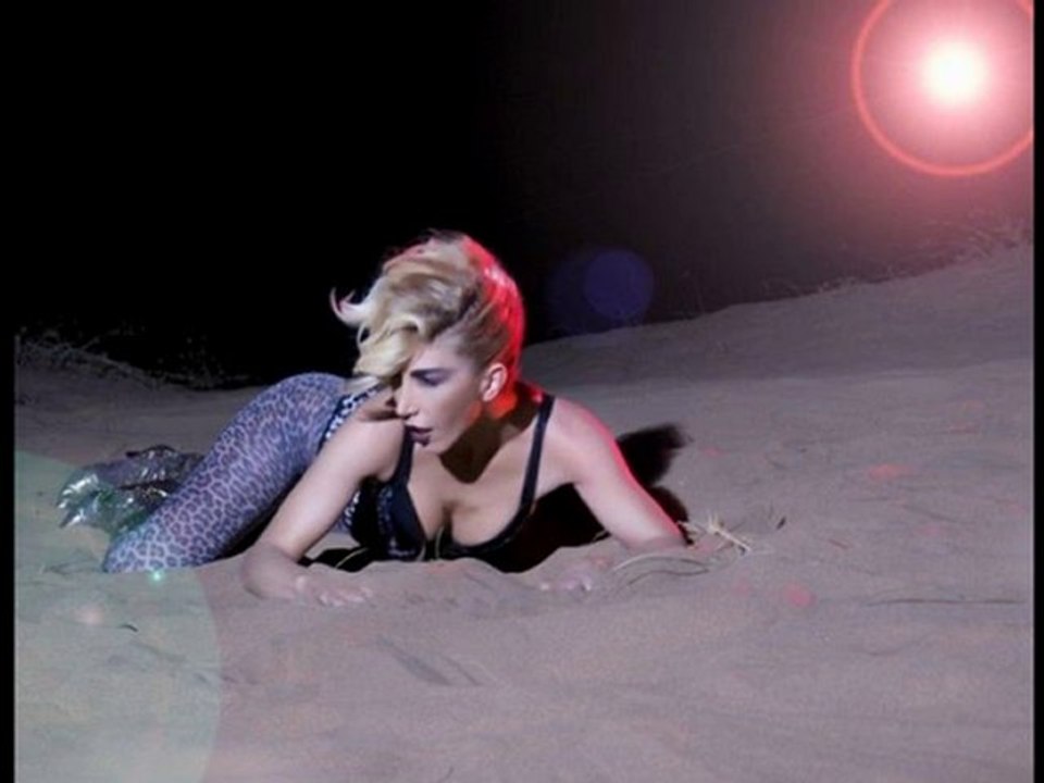 Hande Yener Uzaylı ( Yeni Şarkı )