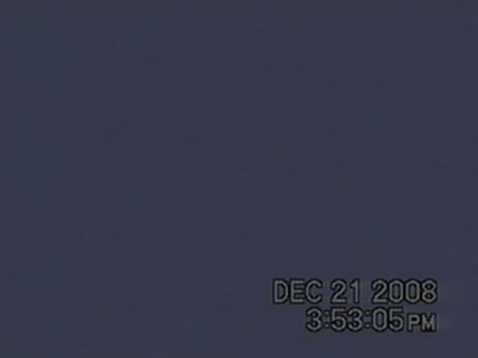 Daytime UFO activity over Aguascalientes, Mexico - Dec-2008