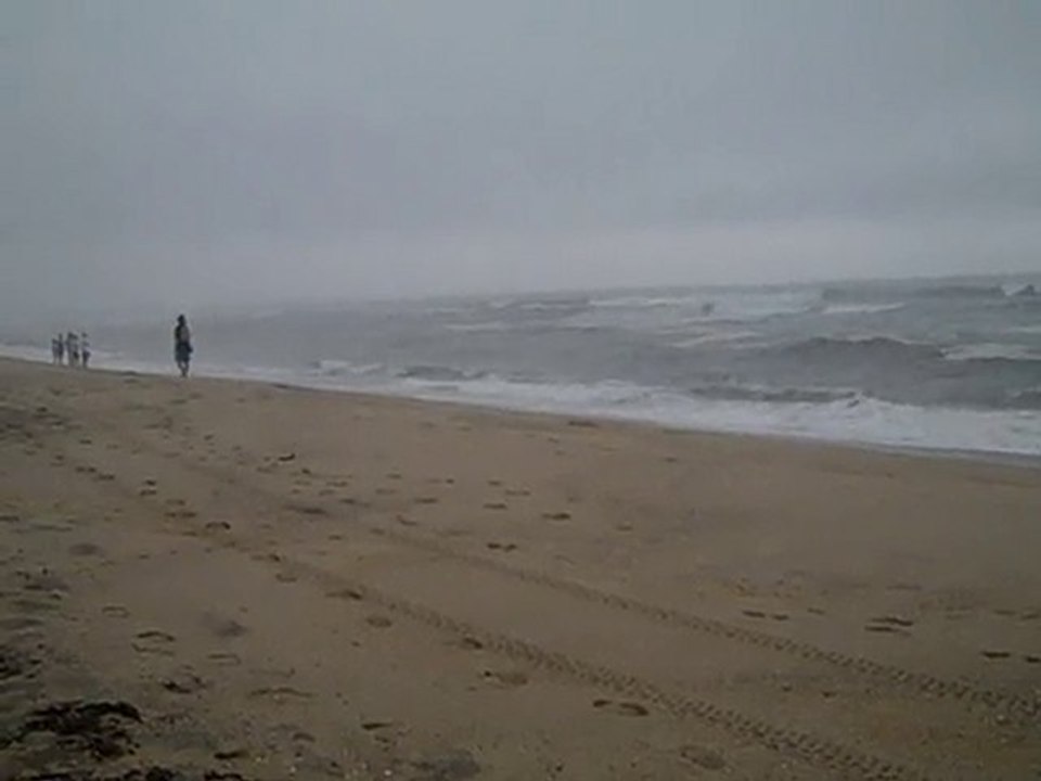 Martha's Vineyard Waiting For Hurricane Earl