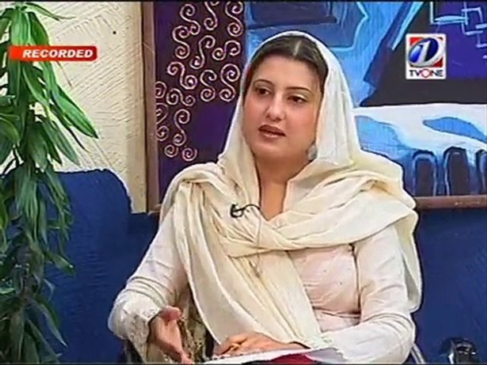 Heena Ameer, In A Cream Dress