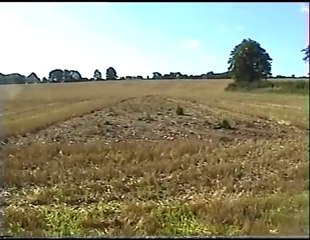 ufo?étrange trace au sol triangulaire.Hampshire uk