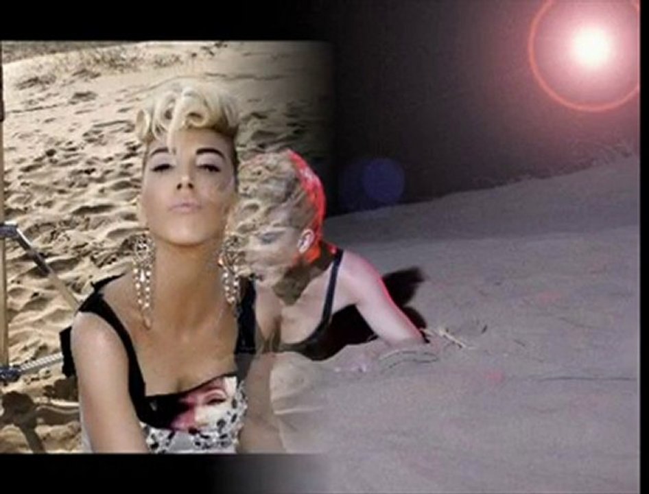 HANDE  YENER .... UZAYLI  (2010)