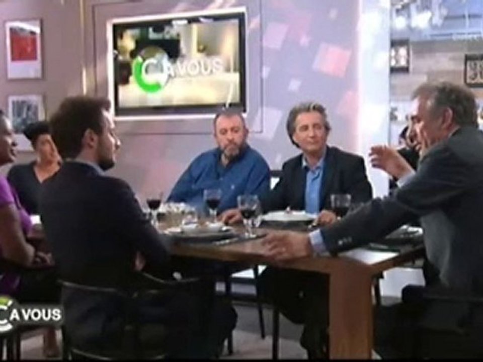 François Bayrou - "C à vous" FR5 2/9/2010 Part.2