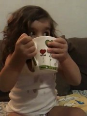 doga bebek cay iciyor