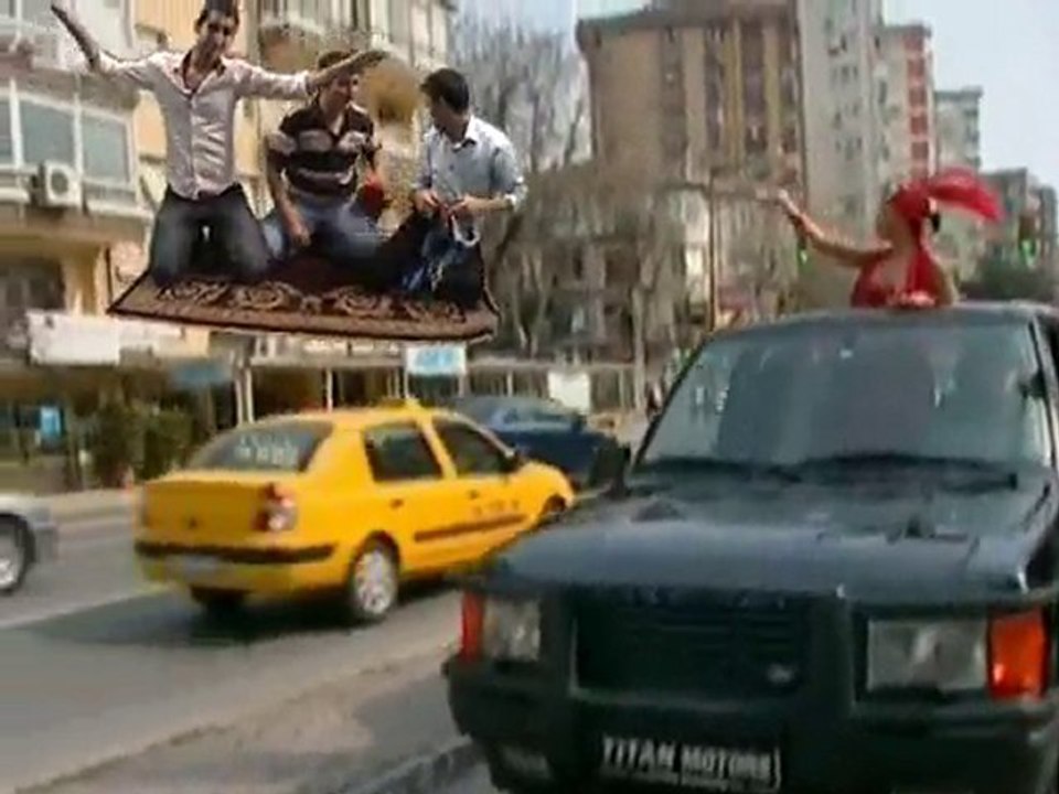 İSTANBULA TEPEN HALI ÜZERİNDEN BAKMAK