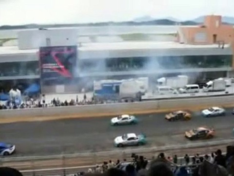 サーキットラン2010  パレード動画