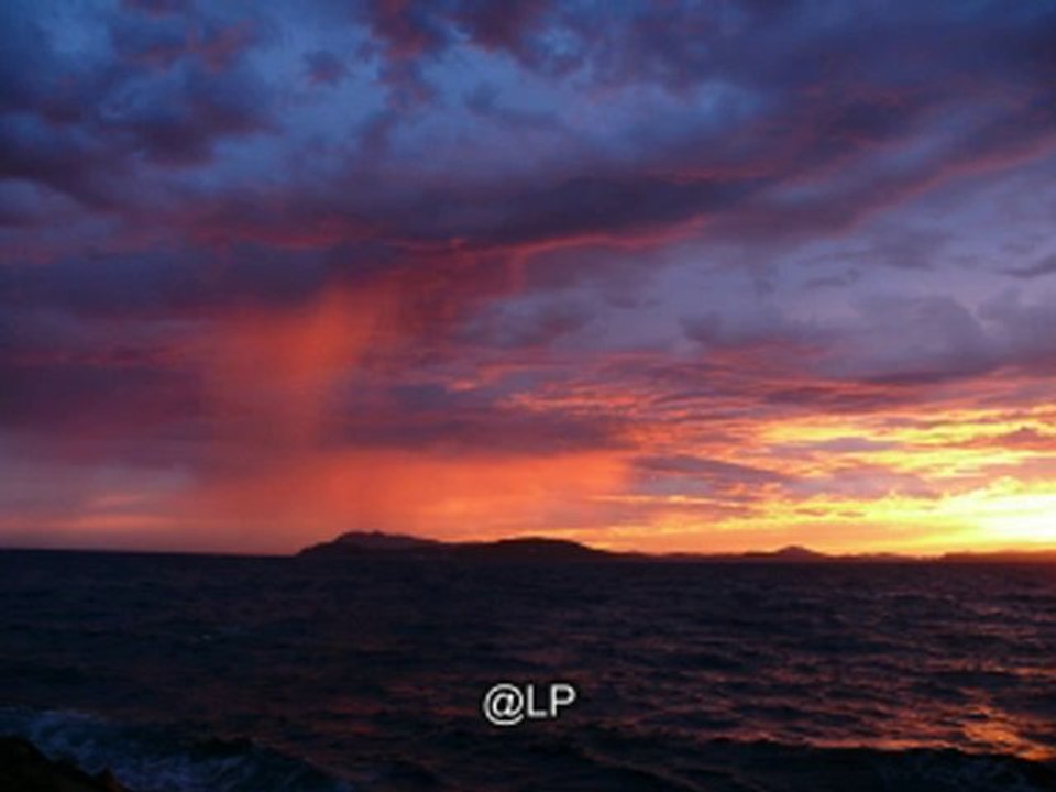 Le soleil se couche le Pradet Août 2010