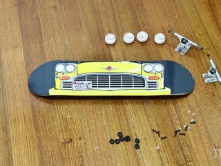 Skateboard Build | Stop Motion Experiment #001