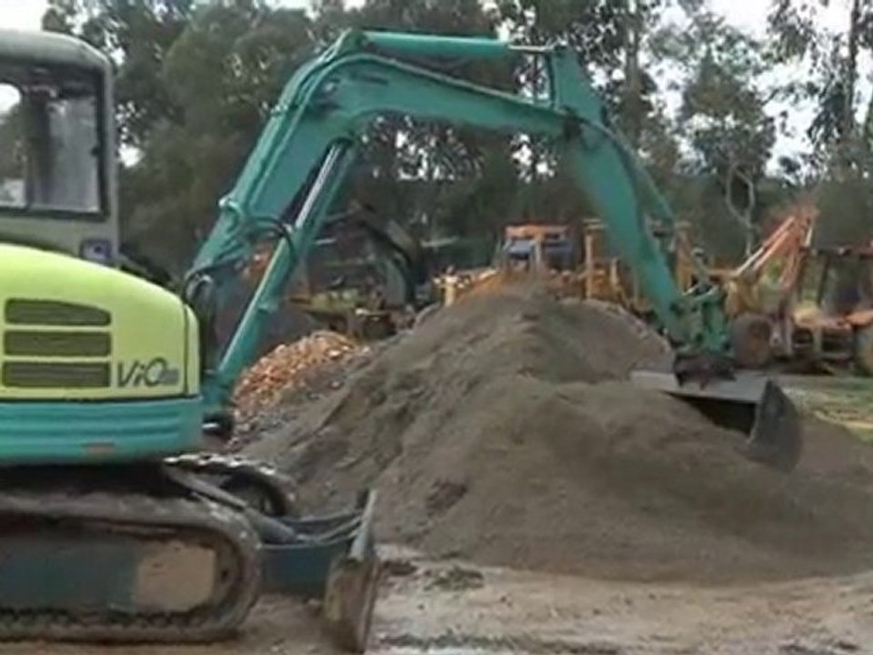 Excavating Contractors Meadows Earth Adjustments SA