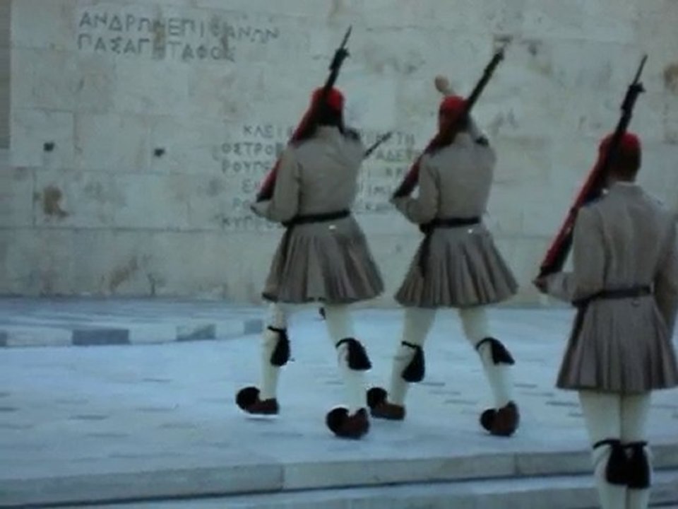relève de la garde à Athènes partie 1