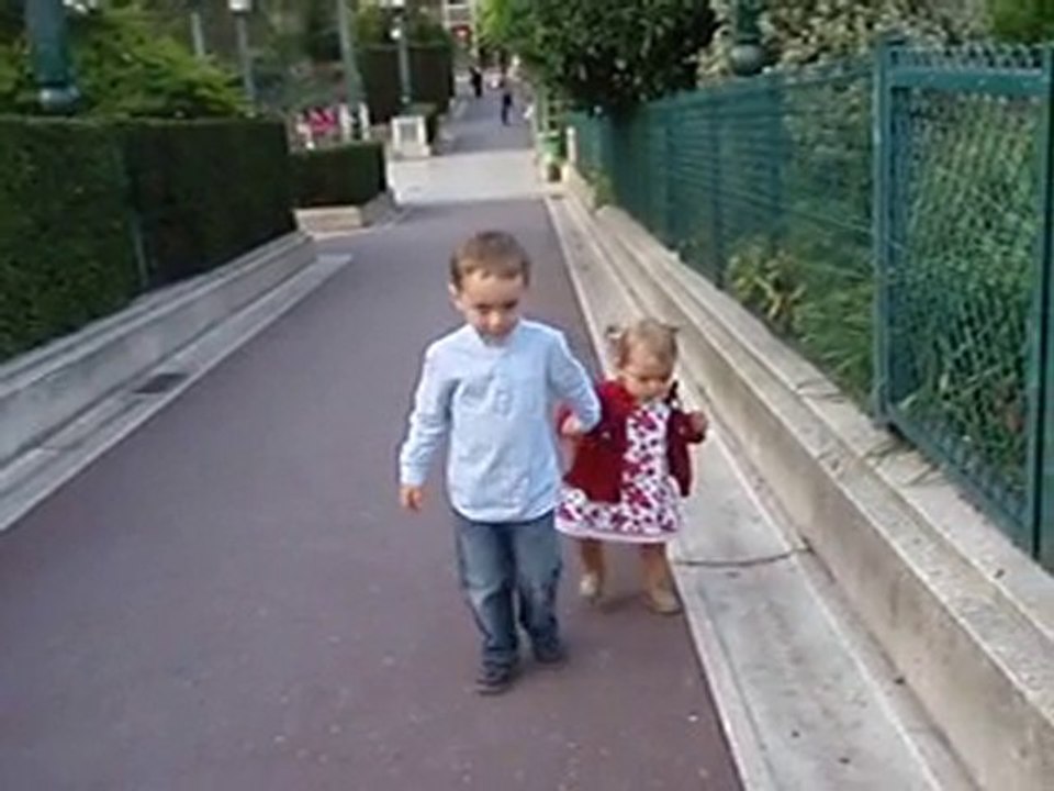 05 09 clem et lu se baladent