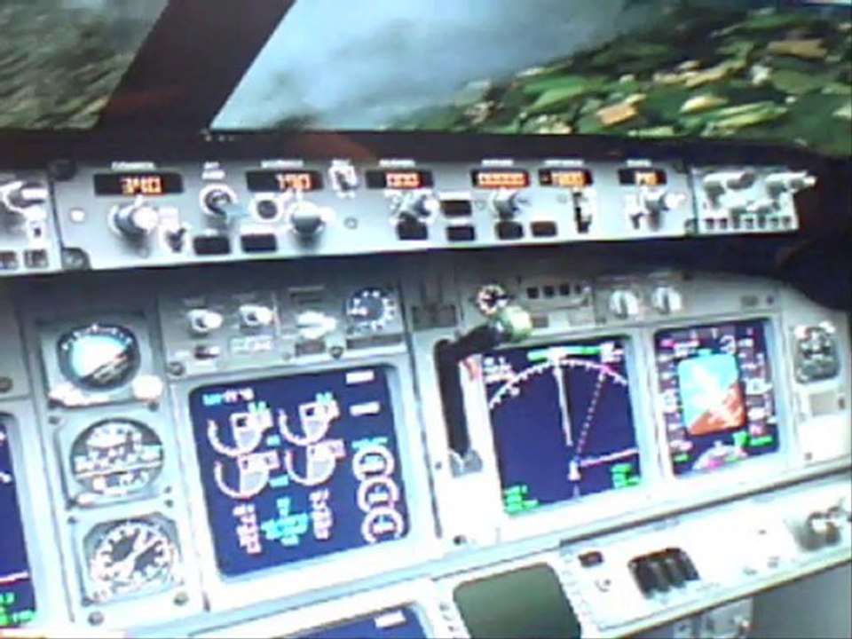 PREMIERE VIDEO D'UN VOL (PILOTE YOUSSEF )