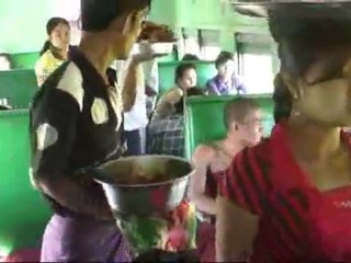 BIRMANIE TRAIN RANGOON MOULMEIN