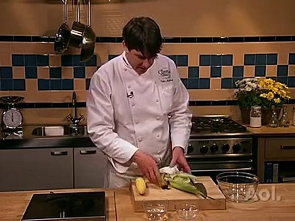 Kitchen Basics - Taking Corn Off the Cob 