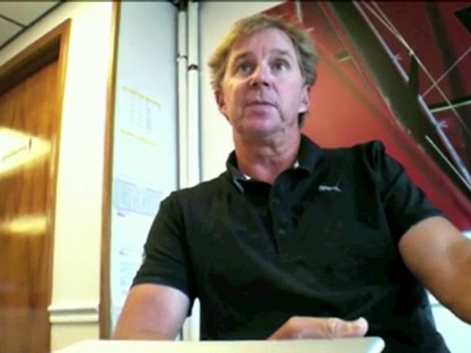 Ken and Rick sign on - Volvo Ocean Race 2011-12